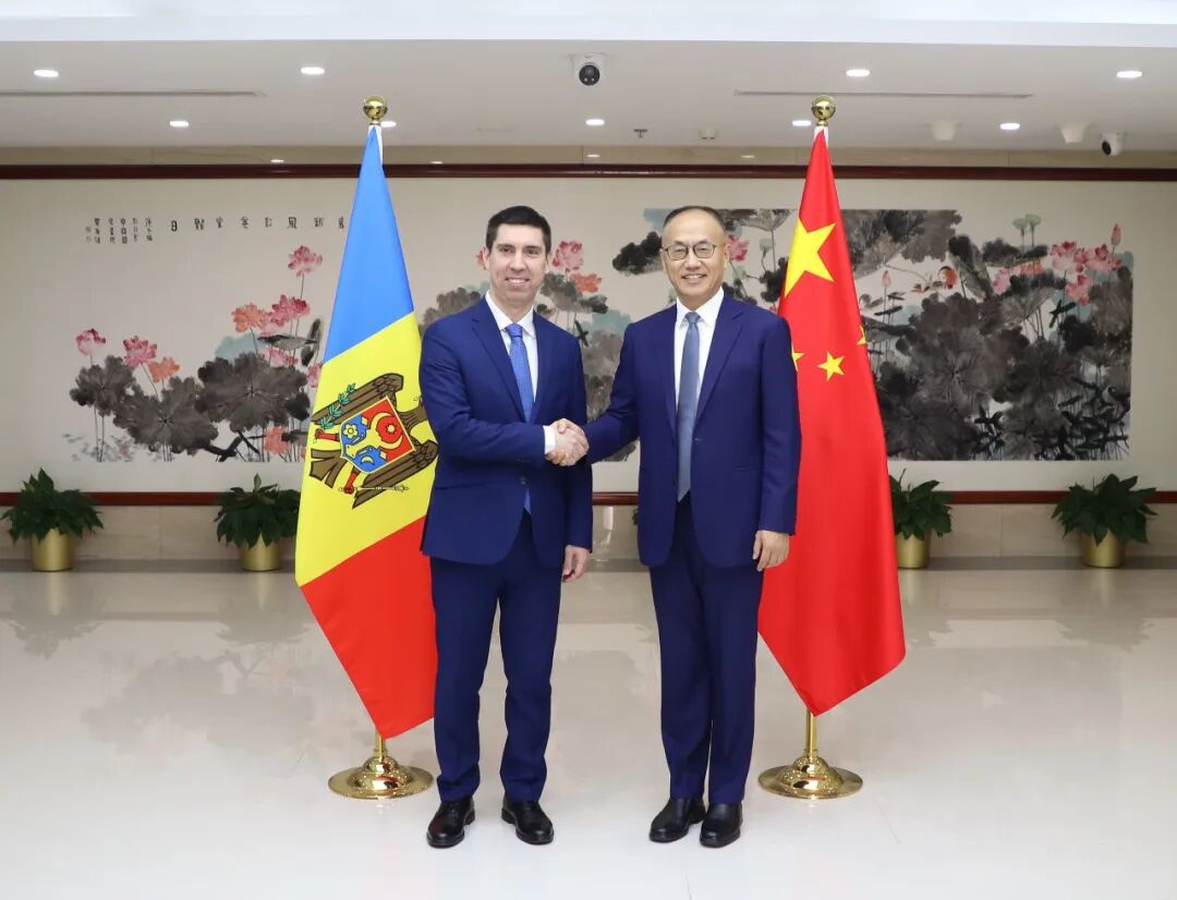 陈晓东署长会见摩尔多瓦副总理兼外长波普绍伊