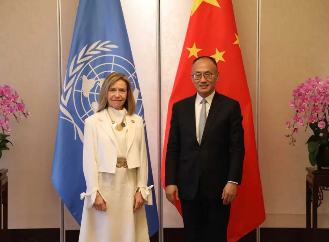 陈晓东署长会见世界气象组织秘书长绍罗